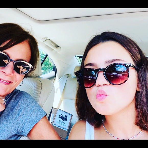 Welcome to my closet❤️❤️ - Picture 7 of 13